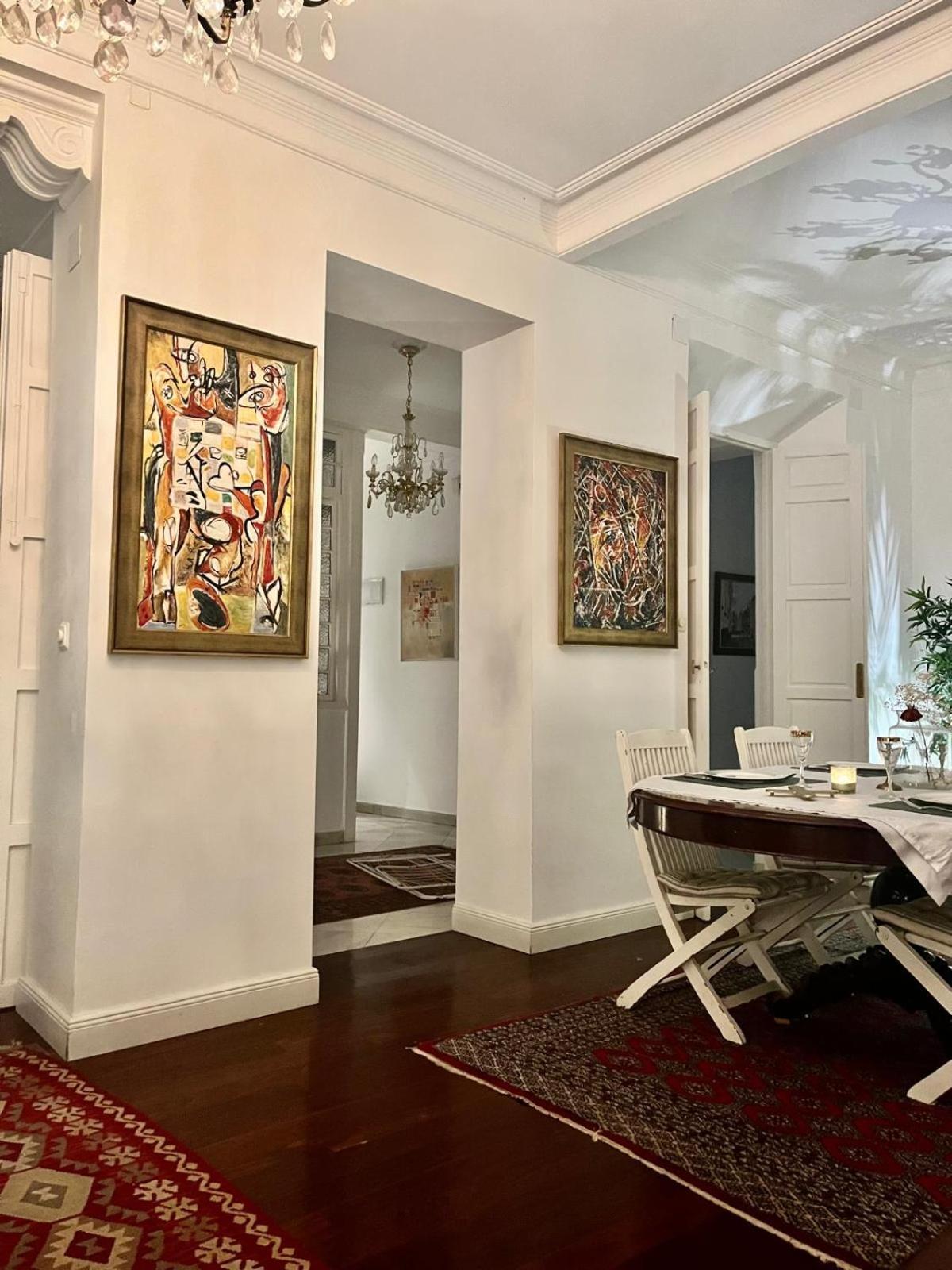 Small Stylish With Comfortable Queen-size Bed In Very Large, Beautifully Decorated Shared Flat In The Historic Centre Of Homestay Malaga